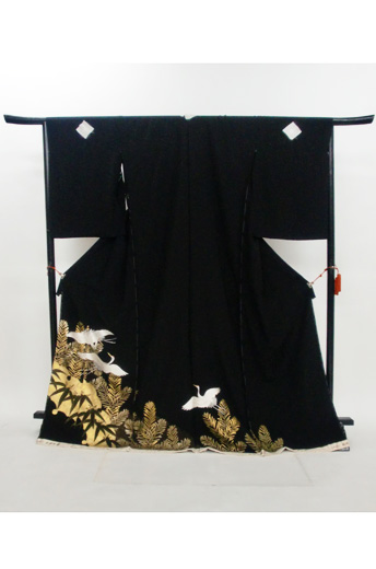 黒留袖(中国手刺繍)　16-029